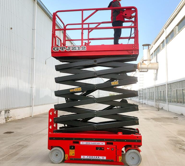 溧阳自行走移动式升降机